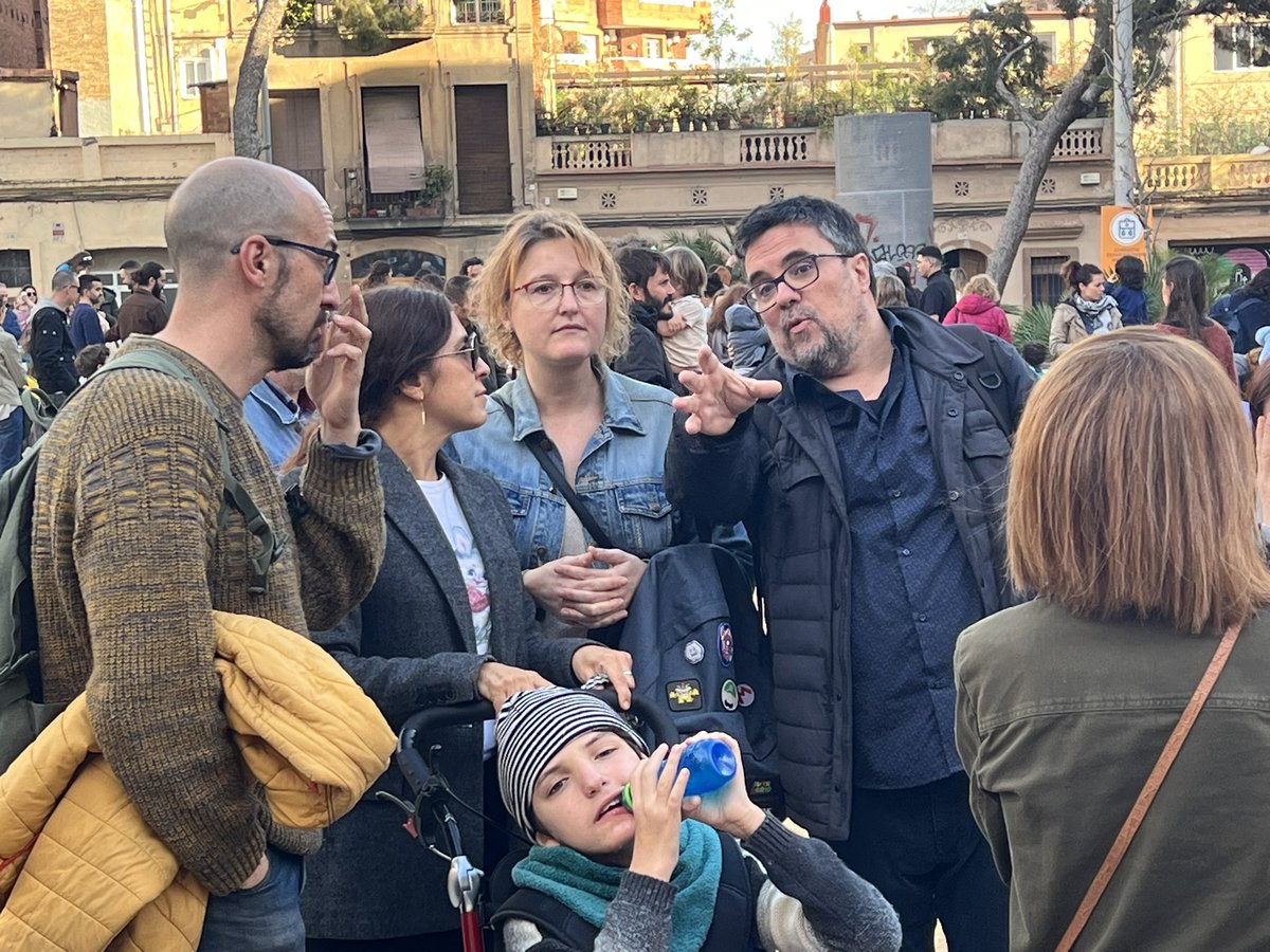 PierreCaire's tweet photo. Inauguración de la nueva área de juego accesible de Joanic. Aprovechamos cn los del ayuntamiento para visibilizar q no todos los niños están INCLUIDOS en estas áreas y pedir que no se vuelva a hacer ni un parque sin elementos dinámicos para entra con la silla de ruedas. https://t.co/tsC1KIYSpY