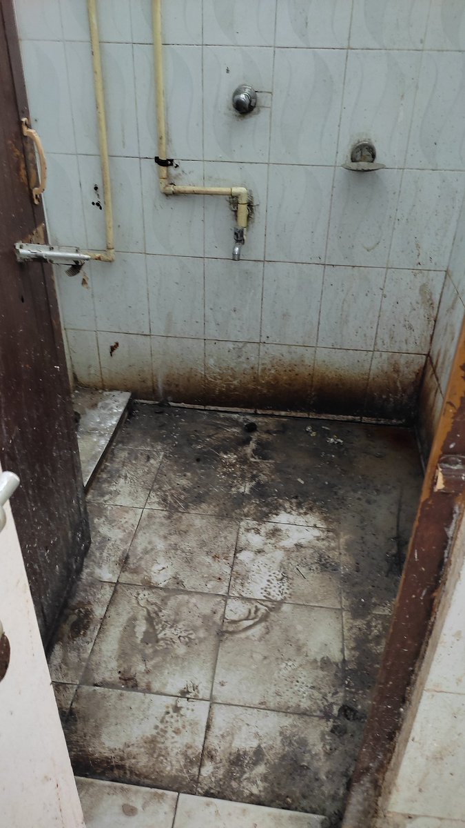 SSagar00418702's tweet photo. This is the condition of Government Ayurvedic College &amp; hospital Jalukbari @gpsinghips  @himantabiswa https://t.co/KZRM5DLcEb