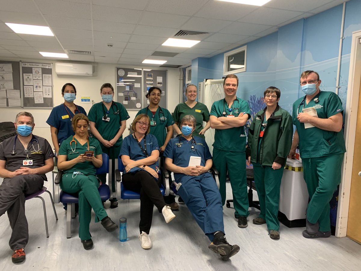 ⁦<a href="/CUH_NHS/">Cambridge University Hospitals NHS</a>⁩ ⁦@BMA_JuniorDocs⁩ #juniordoctorsstrike.            Our Addenbrookes ED Consultants and ACP supporting the Junior Drs Strike