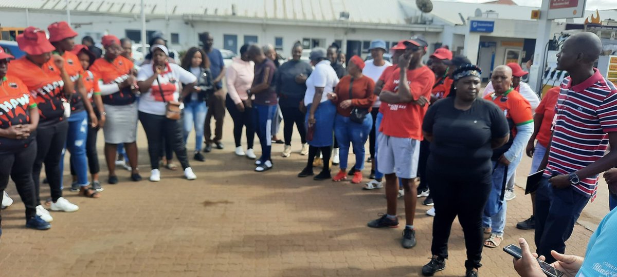 _cosatu's tweet photo. #PublicServiceStrike updates are taking place across the country with all public servants #ClassStruggle #Back2Basics
@eNCA https://t.co/9gkc2ZQ95j