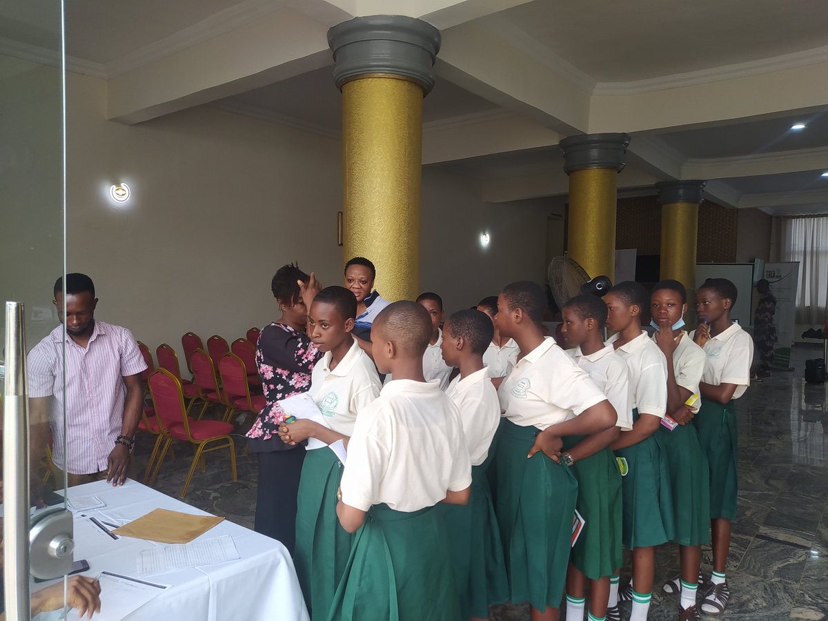 tgedfoundation's tweet image. Arrival of Primary and secondary schools from Ado Ekiti for the ESSP Competition 

#ecosavers #climatesavers #essp #climatechangeawareness #climatechangeeducation #EcoSaversSchoolProject #climatechange #climateawareness