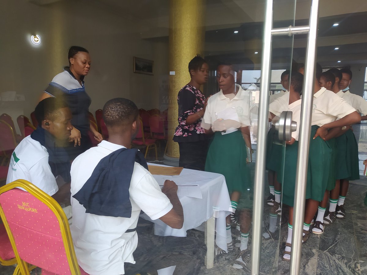 tgedfoundation's tweet image. Arrival of Primary and secondary schools from Ado Ekiti for the ESSP Competition 

#ecosavers #climatesavers #essp #climatechangeawareness #climatechangeeducation #EcoSaversSchoolProject #climatechange #climateawareness