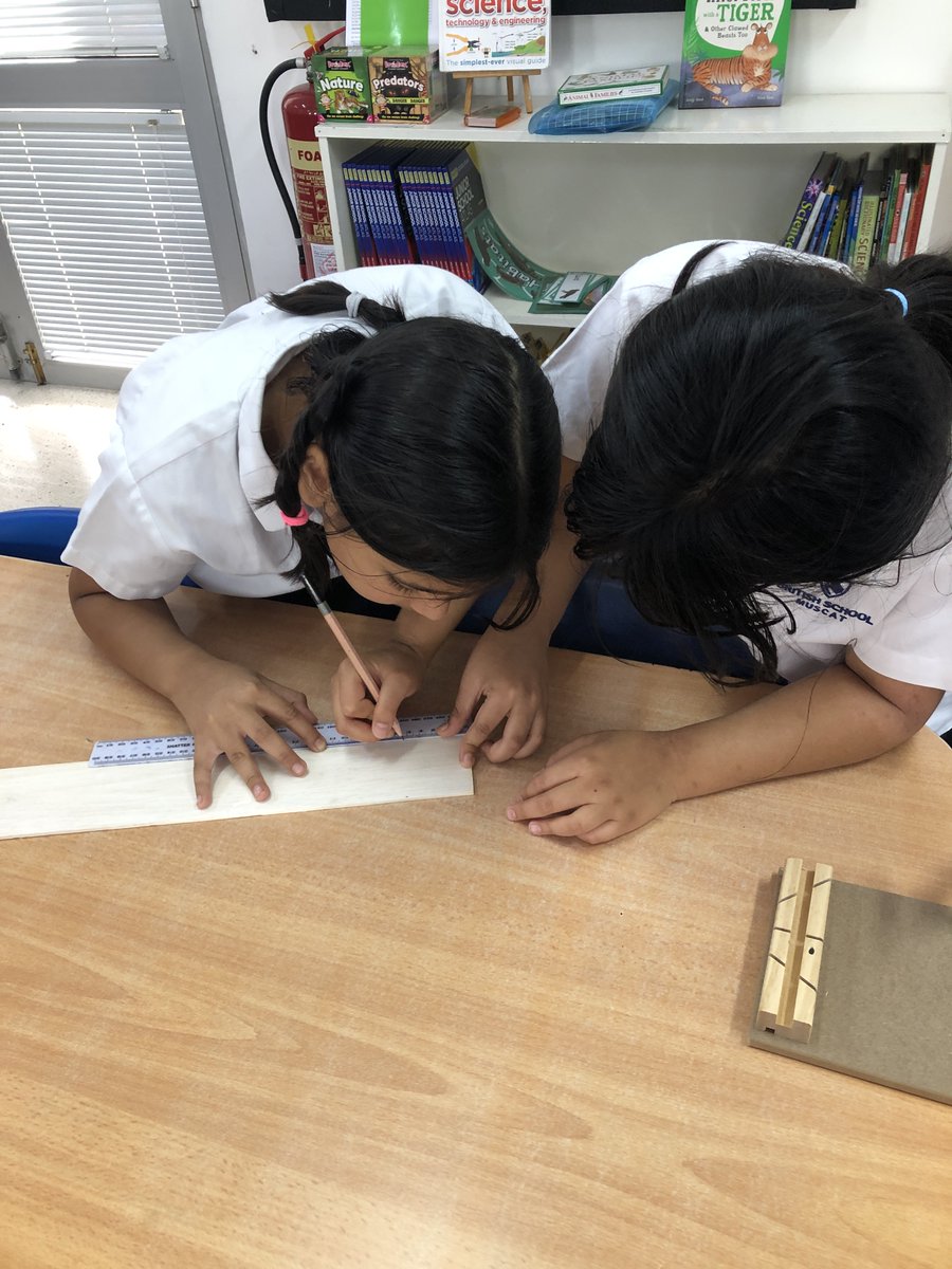 BSMuscatY4's tweet image. This week Y4 have been practising their DT skills as they prepare to make their own bird houses for our Habitat topic. There was measuring, clamping, sawing, hammering and joining. Watch this space for our finished products. #everyonecan #collaborative #confidentlearners