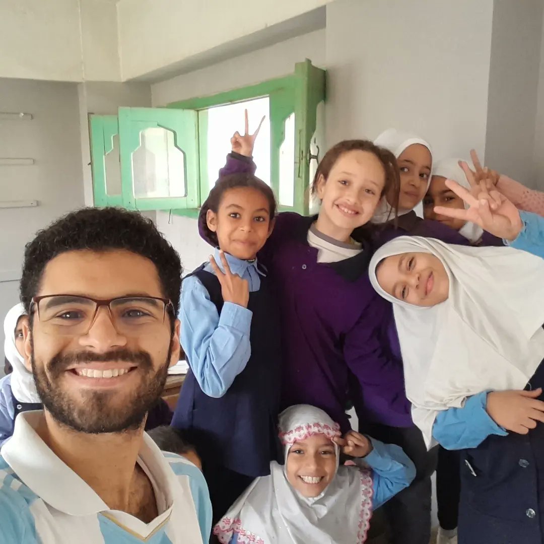 sokondo5's tweet photo. التدريس حلو بردو ياجماعه 😅❤️❤️ https://t.co/qfhEQuz1z3