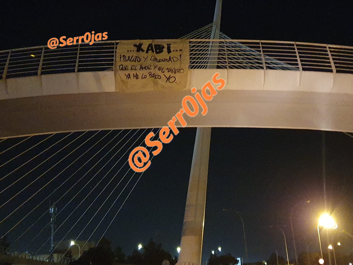 Serr0jas's tweet photo. Sincero homenaje de los amigos de Xabi, asesinado en el #Poligono #Toledo 
"...XABI..." 
"¡¡Salud y Libertad!! 
Que el amor y el dinero ya me lo busco yo." https://t.co/yZd1BsphtY