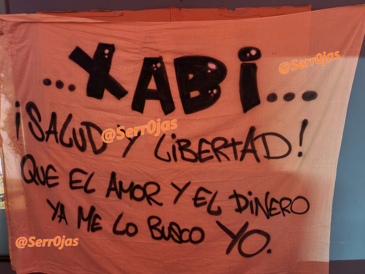 Serr0jas's tweet photo. Sincero homenaje de los amigos de Xabi, asesinado en el #Poligono #Toledo 
"...XABI..." 
"¡¡Salud y Libertad!! 
Que el amor y el dinero ya me lo busco yo." https://t.co/yZd1BsphtY