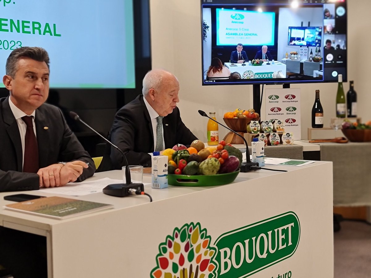 fruittoday's tweet photo. En IV Gama destacamos nuestro #brocomole que ha tenido una gran acogida en muchos mercados del norte de Europa. Y quedó en tercera posición en los #FLIA de @FruitLogisticaE
@Bouquet_es #AsambleaAnecoop https://t.co/y3UHANbNCG