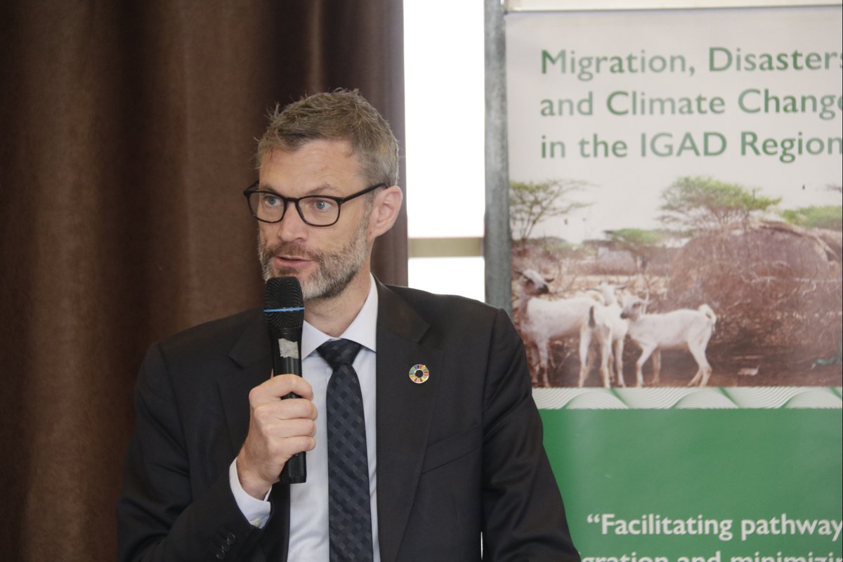 IOM_EHSA's tweet image. 📢Happening Now: Conversation on #HumanMobility &amp;amp; #MigrationPathways in the IGAD region! Organized by @IOMRONairobi &amp;amp; partners. Different forms of human mobility to, from, &amp;amp; within the region reflect the complex drivers &amp;amp; factors that may compel people to move.

#MigrationMPTF