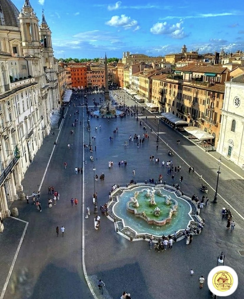 Buongiorno da uno dei quadri più belli del Museo di Roma : la finestra su #PiazzaNavona 😍 #ididimarzo