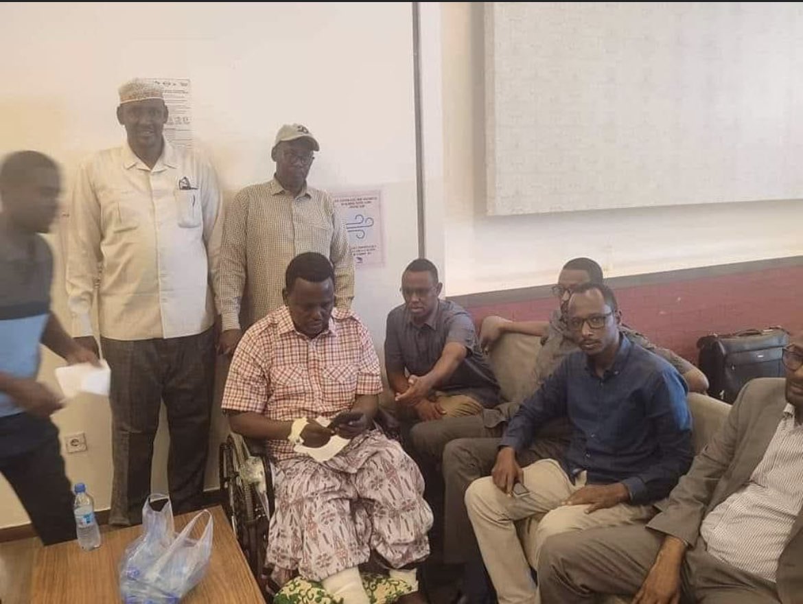 DoonnaIsbadal's tweet photo. Gedo Governor is doing fine. Madoobe mission failed. Buale will be liberated soon Insha Allah. https://t.co/RILF3VOk7k