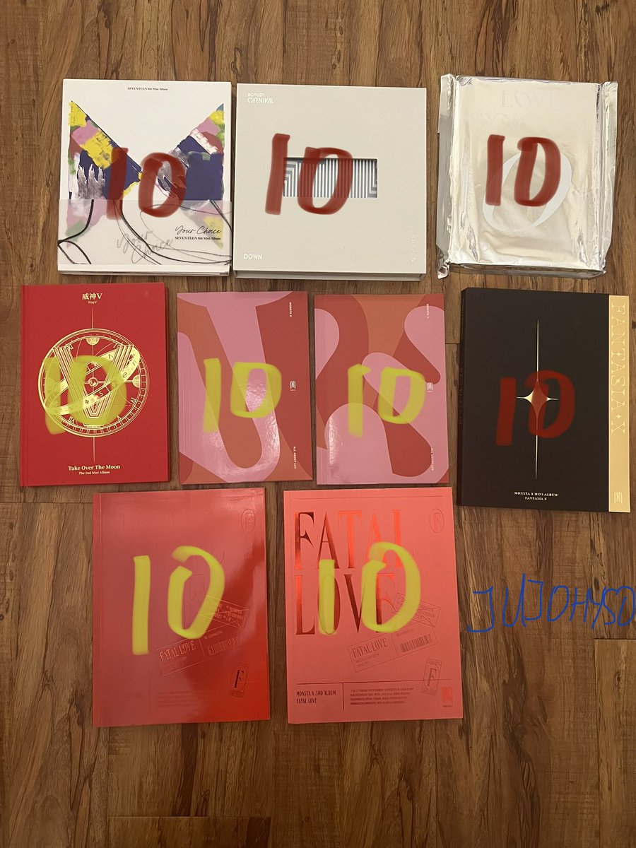 teansnoopy's tweet photo. hi everyone 👋🏻 i am selling some of my kpop collection🫶🏻 please rt and share i need to get rid of these asap!! ❤️ 

please dm if you have any questions or offers!! all prices include shipping and i am able to provide my proofs. * some albums have the inclusions * 
🏷️ WTS KPOP https://t.co/RT6cpmJeMf
