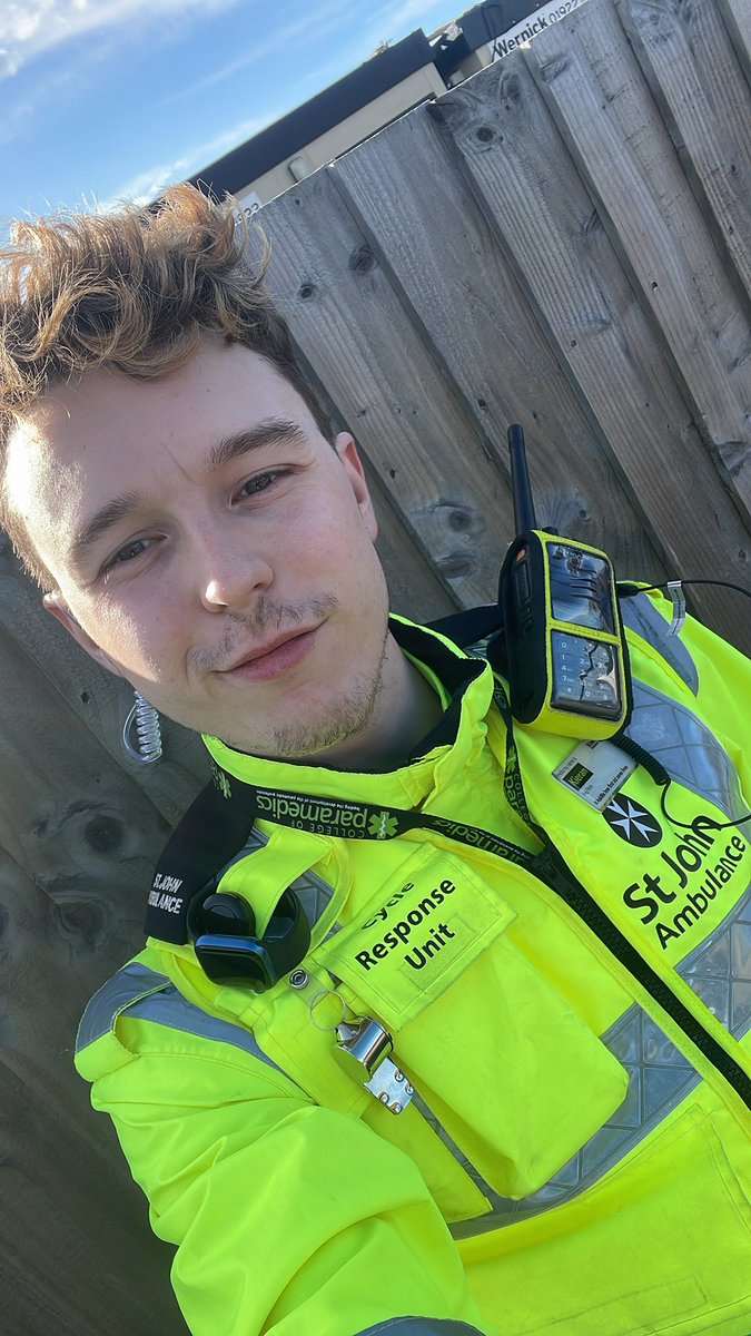 KmswardWard's tweet photo. An amazing first day @CheltenhamRaces for @stjohnambulance supporting #CycleResponse. Let’s see what day 2 brings! https://t.co/gvHpG3r2fQ