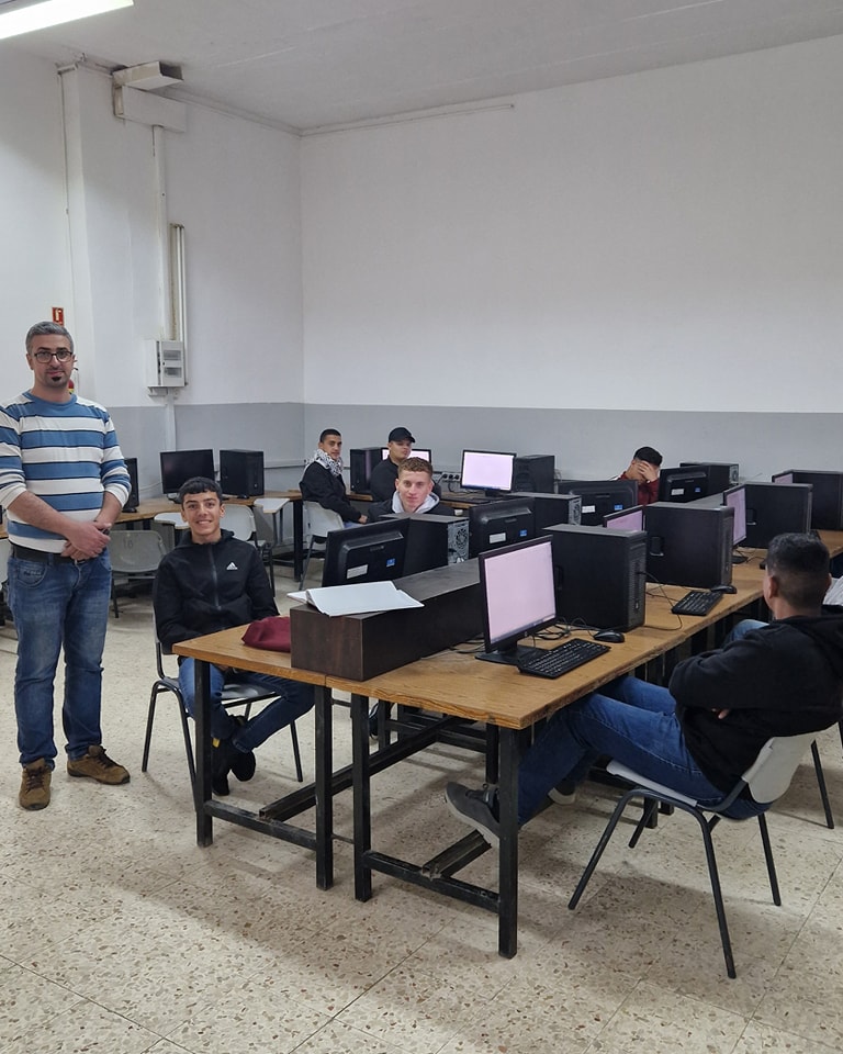 ymcaeurope's tweet photo. 🔻Our staff having a series of meetings with @YMCA_EJ regarding the forthcoming #Peacework Institute Reunion in September.
🎯Visiting the Vocational Training Centre in #Jericho, an inspirational place of #transformational impact & changes thousands of lives in the #community. https://t.co/06KADgMTZe