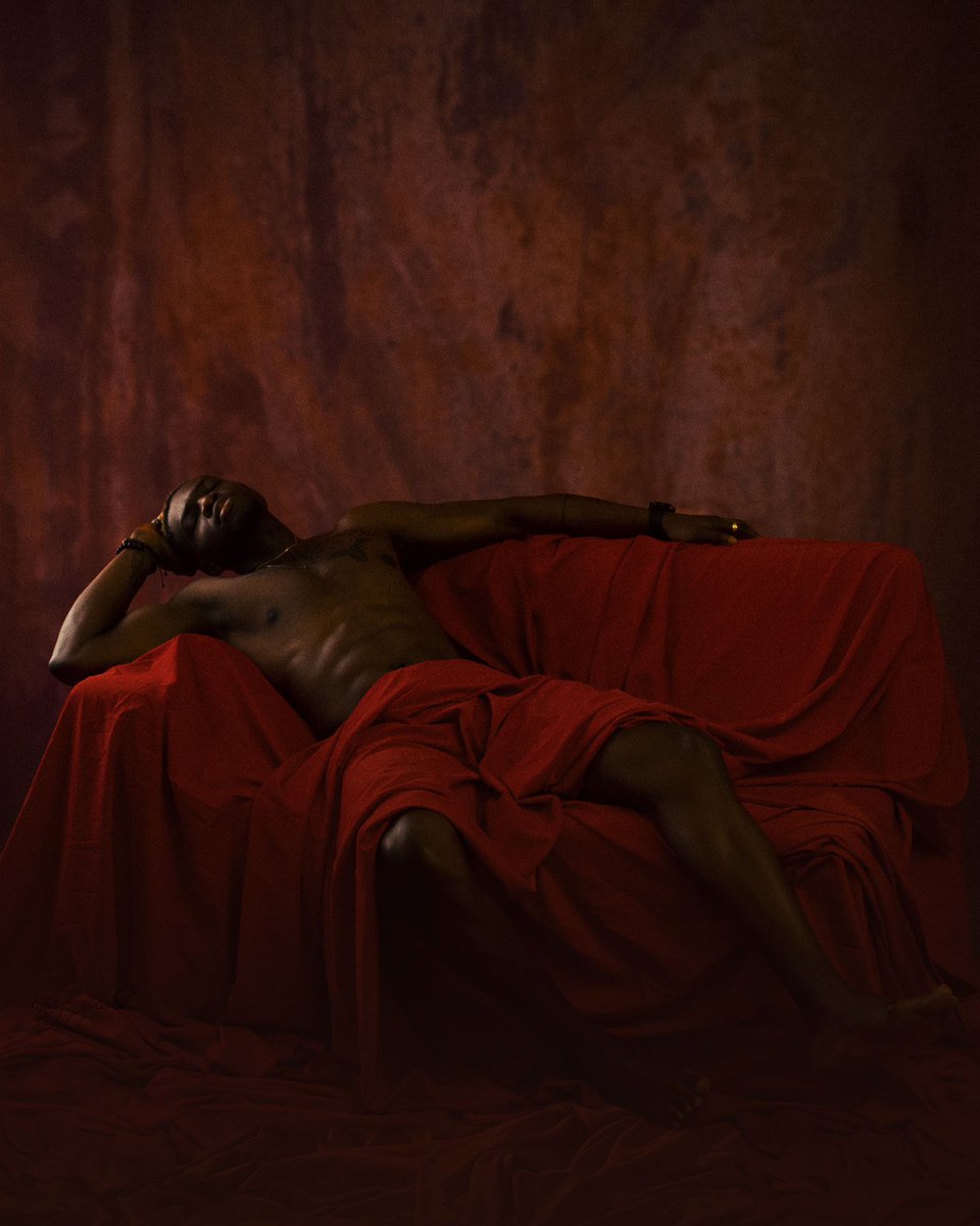 The king Stephen tweet media