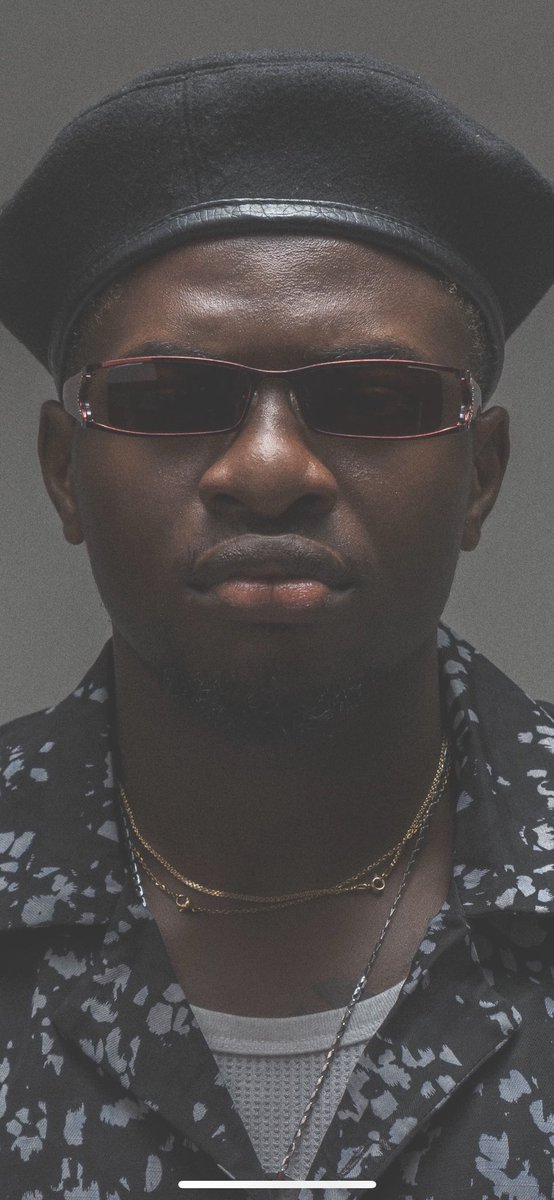 The king Stephen tweet media