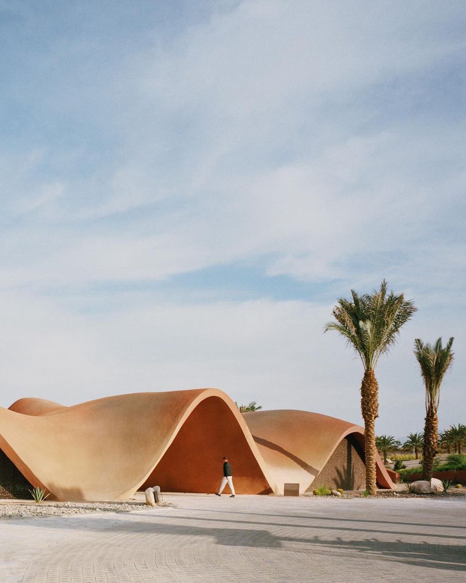Architecture Hunter tweet media