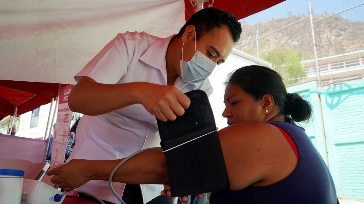 ChristianV_S's tweet photo. En la col. Luis Donaldo Colosio, hoy dio inicio #BienestarEnTuColonia la intervención integral de las 333 colonias, barrios y pueblos de alta prioridad en la ciudad de México, sumando esfuerzos @GobCDMX  y @TuAlcaldiaGAM para mejorar #Bienestar de los maderenses.
@CDMX_SIBISO https://t.co/9nrn5EDgrb