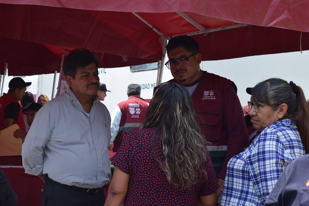 ChristianV_S's tweet photo. En la col. Luis Donaldo Colosio, hoy dio inicio #BienestarEnTuColonia la intervención integral de las 333 colonias, barrios y pueblos de alta prioridad en la ciudad de México, sumando esfuerzos @GobCDMX  y @TuAlcaldiaGAM para mejorar #Bienestar de los maderenses.
@CDMX_SIBISO https://t.co/9nrn5EDgrb