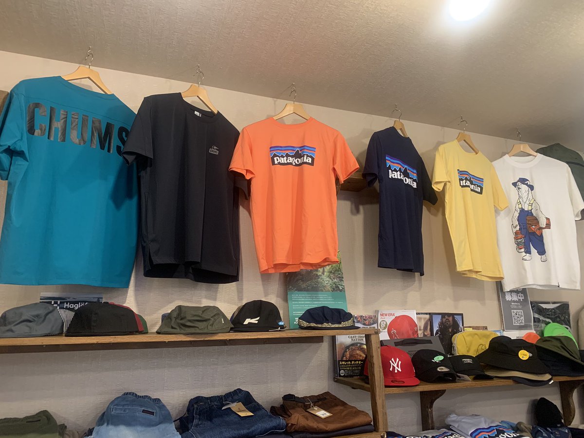 protocol_2011's tweet photo. 本日もオープンしました！
もうすっかり春ですね〜。Tシャツetc入荷してます！スウェットのワンピースもおすすめですよー。
大阪市港区弁天町でお待ちしてます💁 https://t.co/utTMvvdVvR