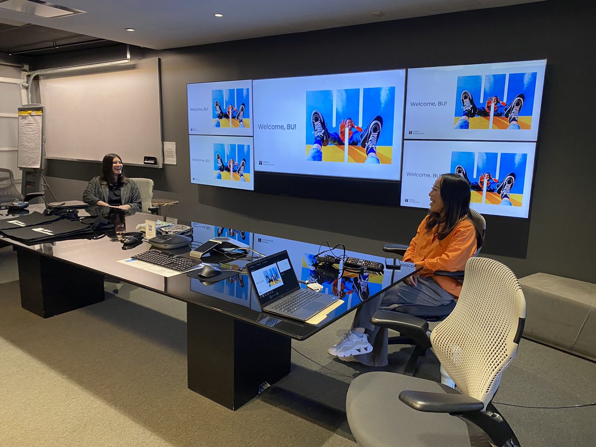 PRLab_BU's tweet image. During spring break, selected @comatbu PR students were gaining industry insight for PRLab’s annual NYC tour.

Students connected with agencies @GolinNYC, dna communications, @WeberShandwick, @ProsekPR, @5W_PR, and @BCWGlobal. #networking #publicrelations #careerdevelopment