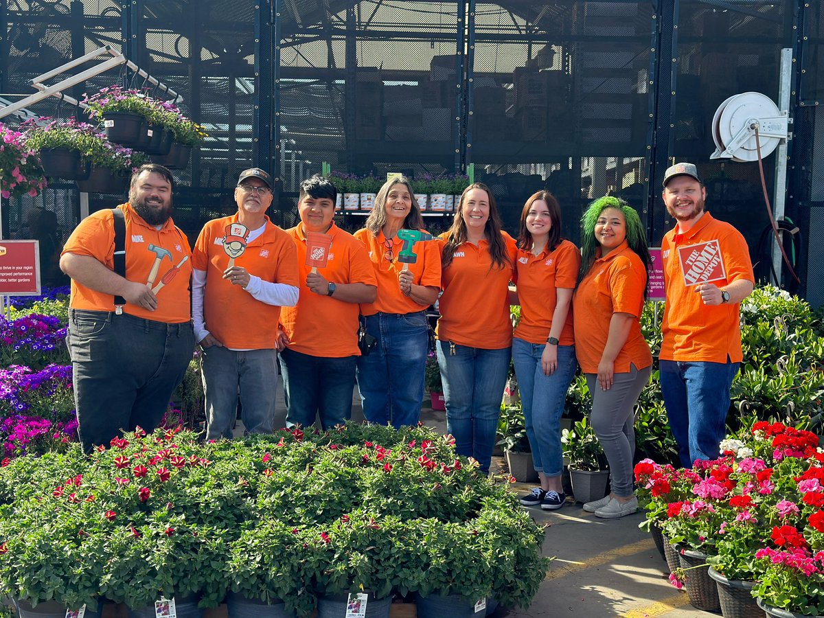 Brandi6371's tweet image. Day 2 of Spring Spirit Week at #485!! Team Tuesday!! Department Supervisor Team, Specialty Team, and MET Team!!
#SpringSpiritWeek
 
 @Edmond0485 @NagyAndrew @ShawnMinkner @SandraD2429 @DepotRob @aboutthepigskin 

#PMDPeopleFirst 
#D287WeAreTheBar #D287StrongerTogether
#FearUs485