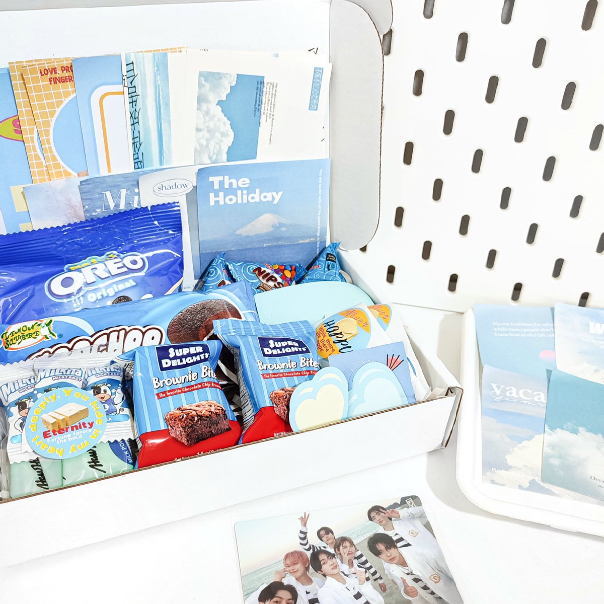 ꒰︎︎ bluejay giveaway ph ꒱  ᵕ̈ 

in celebration for jay's cover, i'll be choosing 1 winner of enha pc + blue care package .ᐟ 🐚🫧⭐

mechanics:
⟡ like, rt, and mbf
⟡ comment " JAY IS BACK 💙 "
⟡ will surprise dm the winner
⟡ winner must shoulder pf + lsf

ends: march 18