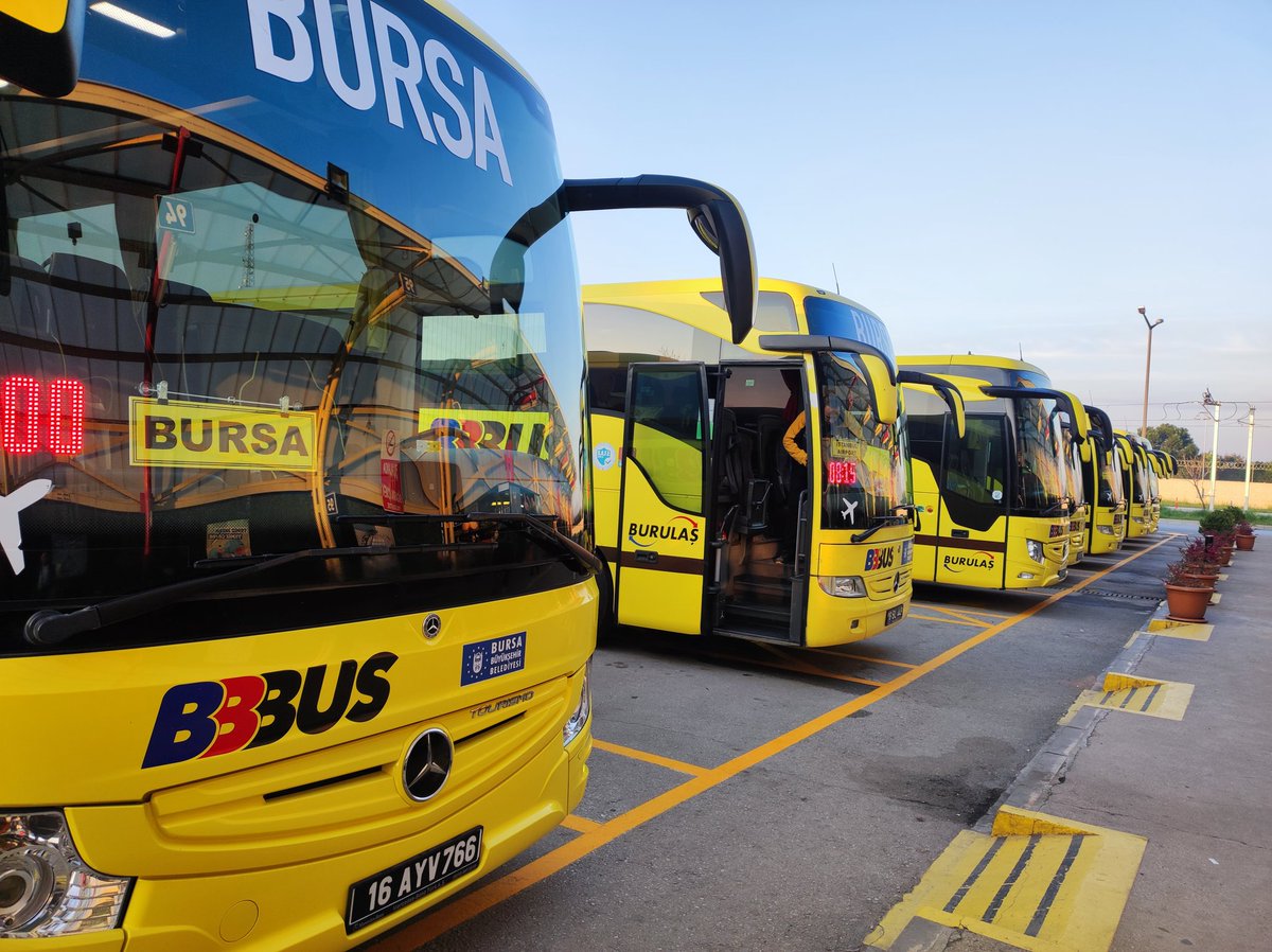 Celebi_baskan's tweet photo. #BursaTerminal
#Burulas
#Bbbus
Geldik gördük gidiyoruz https://t.co/LpyxHcUPuJ