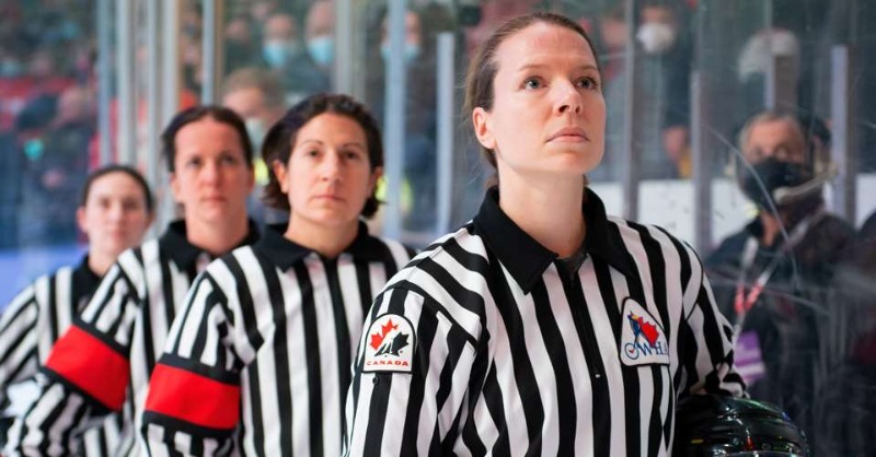 HockeyCanada's tweet photo. Congratulations to the 1⃣3⃣ referees and 1⃣3⃣ linespersons who have been selected to work the @USPORTSca men’s and women’s hockey championships. 🦓