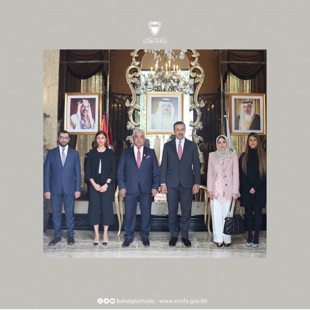 BahrainEmbIND's tweet image. On the ocassion of HE Dr Sh. Abdulla Bin Ahmed AlKhalifa, Undersecretary for Political Affairs official visit to the Republic of Indonesia, visits the Embassy of the Kingdom of Bahrain in Jakarta