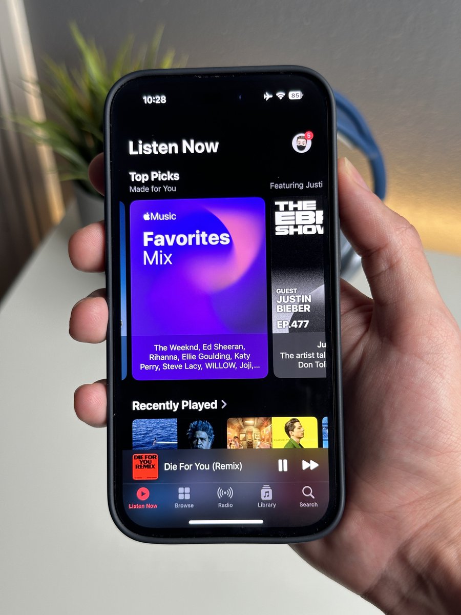 Apple Hub tweet media