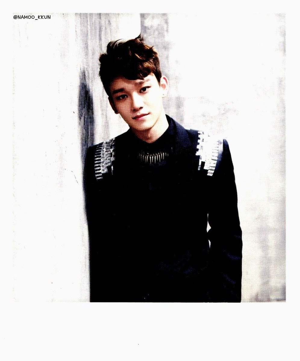 hourlychen's tweet photo. ꔚ #CHEN #첸 #JONGDAE #김종대 https://t.co/ystHOurN20