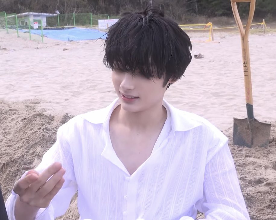 𓆩maggie𓆪 tweet media