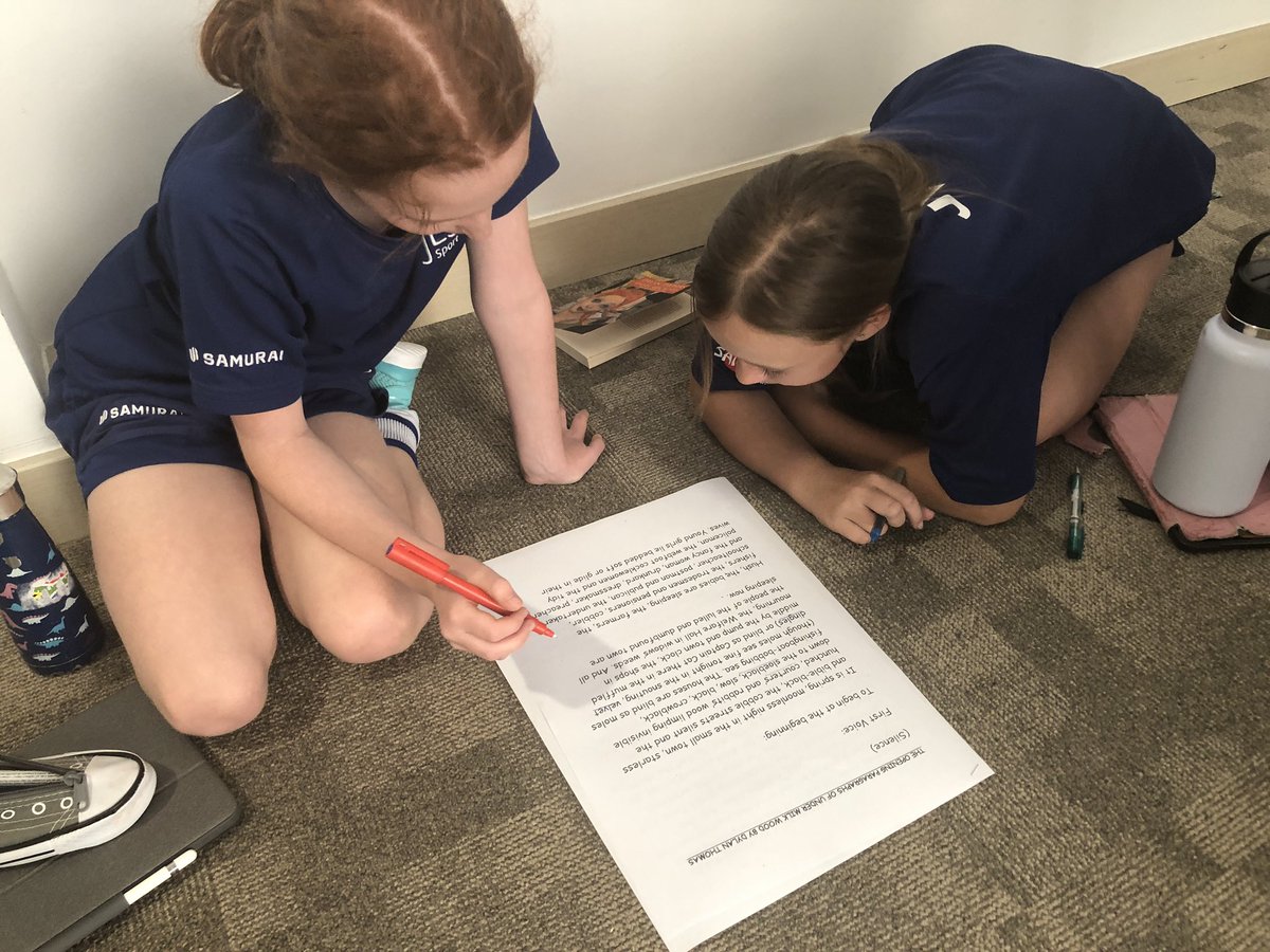 JESSPrimaryYR6's tweet photo. Working together to analyse the work of Dylan Thomas as part of a Young Challenger day.
A mix of Y5 &amp; Y6 students pick apart the opening of ‘Under Milk Wood’ before writing their own poetic description of a place familiar to them. #jessprienglish @JESSPrimaryYR5 https://t.co/nUnKIOFnCy