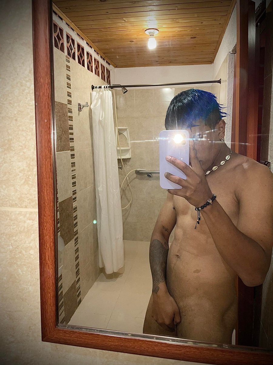 KevinLatinhot's tweet photo. Nueva cuenta
•Kevin monsalve - El niño ilegal😈 https://t.co/ZPHWkRW8nR