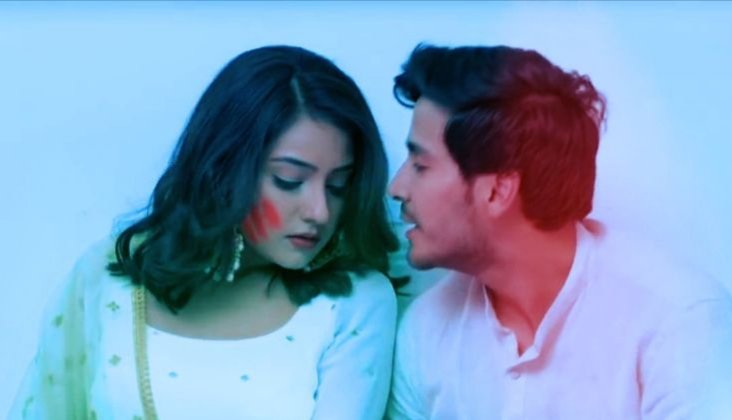 Tum mile toh mil gaya hamsafar
Tum mile toh khud ki hai khabar
Tum mile toh rishta sa ban gaya

2 YEARS OF IPZN