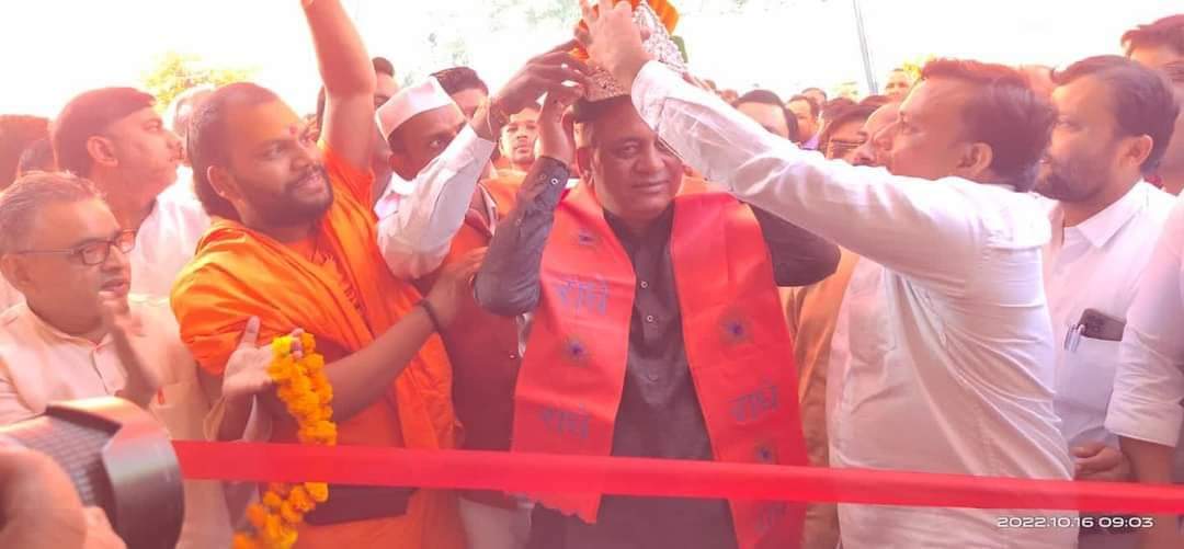 sunandarajput01's tweet image. हम सब के मार्गदर्शक आदरणीय राजवीर सिंह राजू भैया लोक प्रिय सांसद एटा/पूर्व कैविनेट मंत्री उ प्र सरकार आप को जन्म दिन की बहुत बहुत शुभकामनाएं एवं बधाई ...... 
Happy happy birthday #RajveerSingh_RajuBhaiya #SandeepSingh #BrijeshPathak #KeshavPrasadMaurya