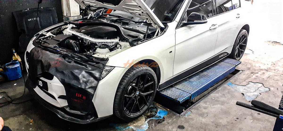 HanzAutoworks's tweet photo. Original charge pipe and throttle body side intake pipe broke so we have an upgrade solution for this and aesthetically as well.  full aluminum powder coated piping that will last longer from the engine heat.

Mr. Ryan
https://t.co/G3uD4Y07PF

#BMW #3Series  #bmwf30  #bmwn20 https://t.co/GioUWLnQUG