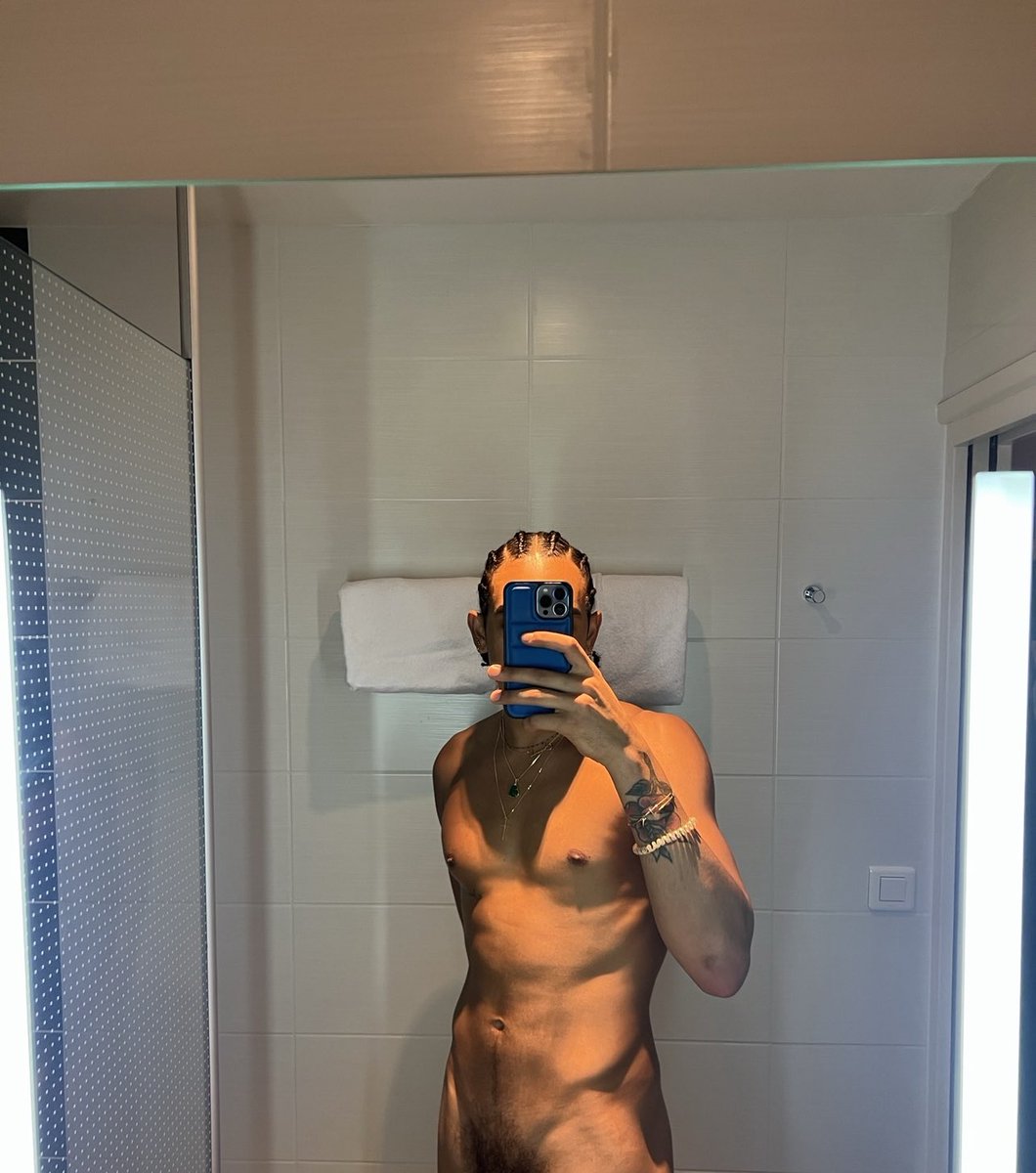 callmeshoooo's tweet photo. 👅 💦 https://t.co/LFStCbj9iD