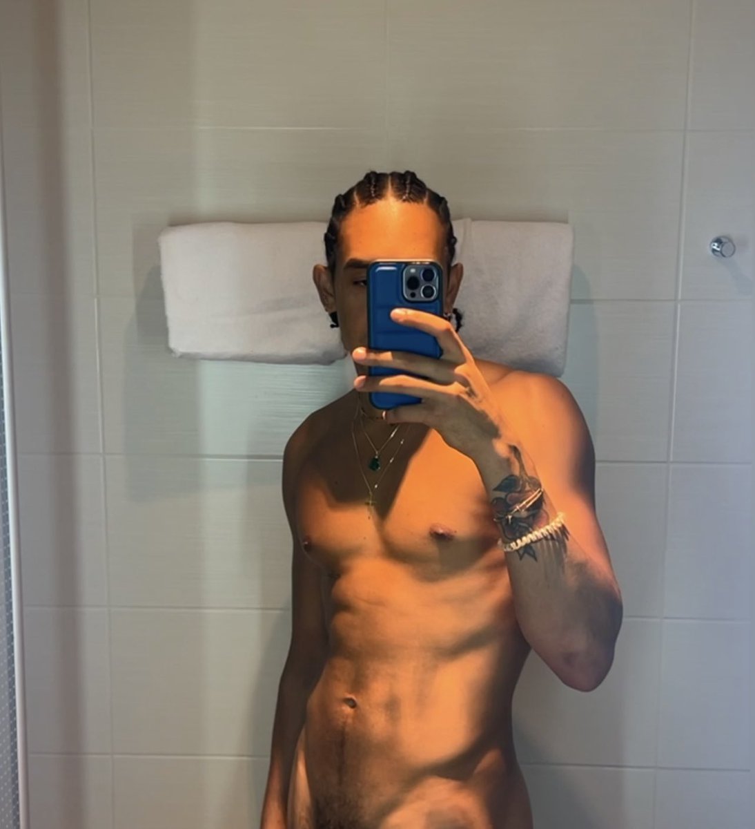 callmeshoooo's tweet photo. 👅 💦 https://t.co/LFStCbj9iD