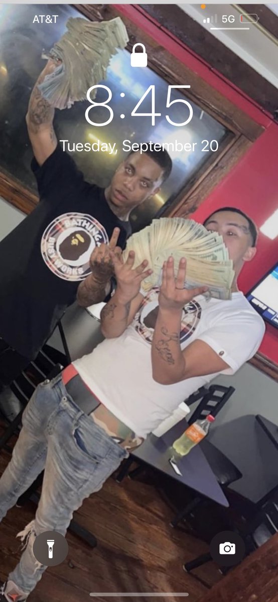1600_whyteboy's tweet photo. I miss my nigga https://t.co/2plgGXTapn
