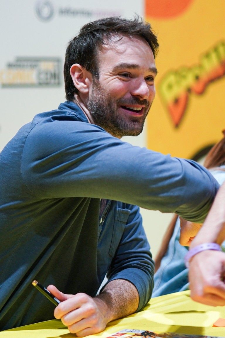 hourly charlie cox (@hourlycox) on Twitter photo 