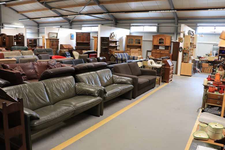 شركة للأثاث المستعمل
-نشتري جميع الاثاث المستعمل
- بأسعار مناسبة
-غرف نوم
- مطابخ 
- دولايب
-طاولات طعام
-كنب
- كراسي
-اجهزة كهربائية
-اجهزة تكيف 
للتواصل
0577357909

#جدة #دوري_يلو #دوري_روشن #أثاث #جمعية #خيرية