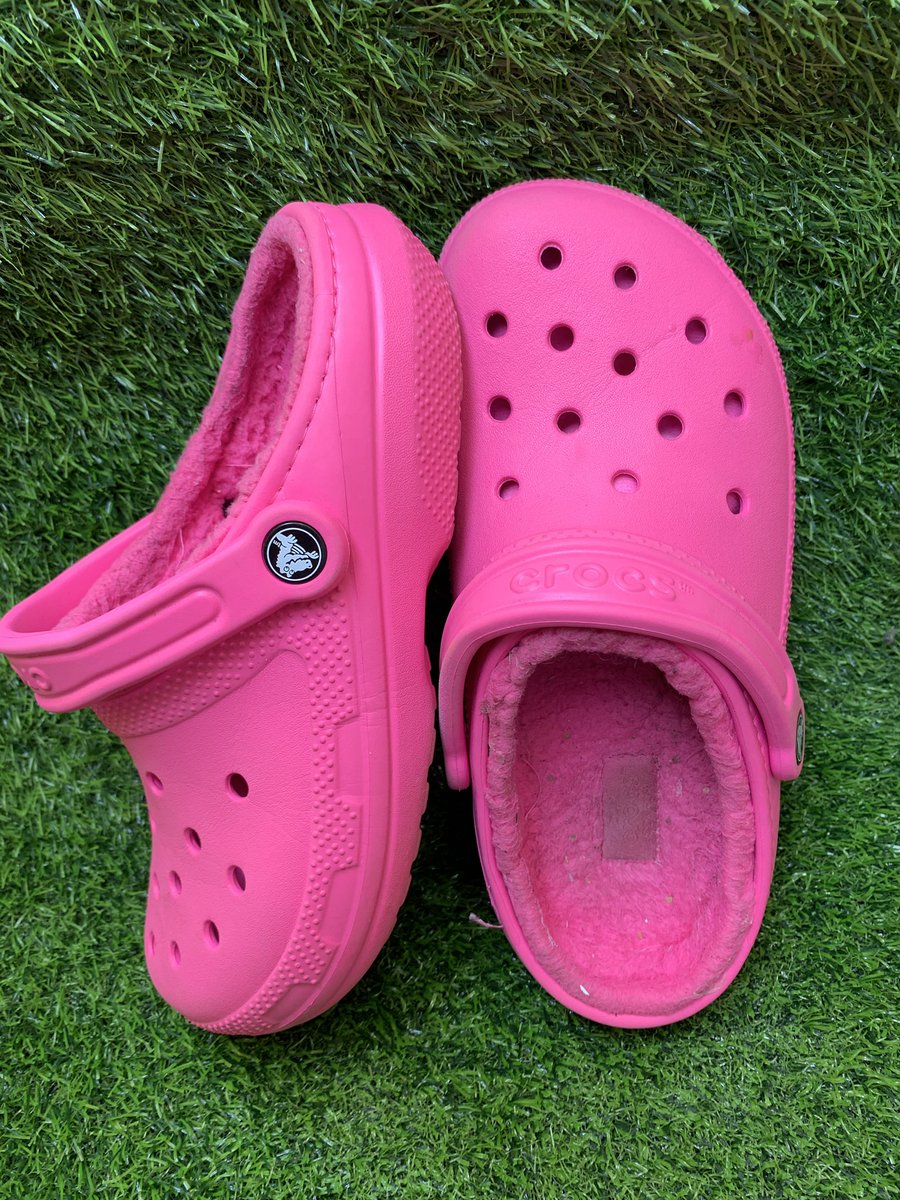 naa_akorfaaaaaa's tweet photo. Posting crocs I have available. 80 cedis each.
Please rt❤️
🧵 https://t.co/xezaHIWNl4