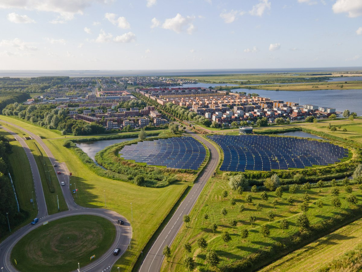 EvalanBV's tweet photo. Check out the 1st article of a 3-part series exploring different use cases of IoT in solar energy management. This one about monitoring an entire solar installation and other devices in a facility with a single IoT platform: https://t.co/60apXzlOow. 
#IoT #SolarEnergy #SmartSolar https://t.co/biXpLUdx0e