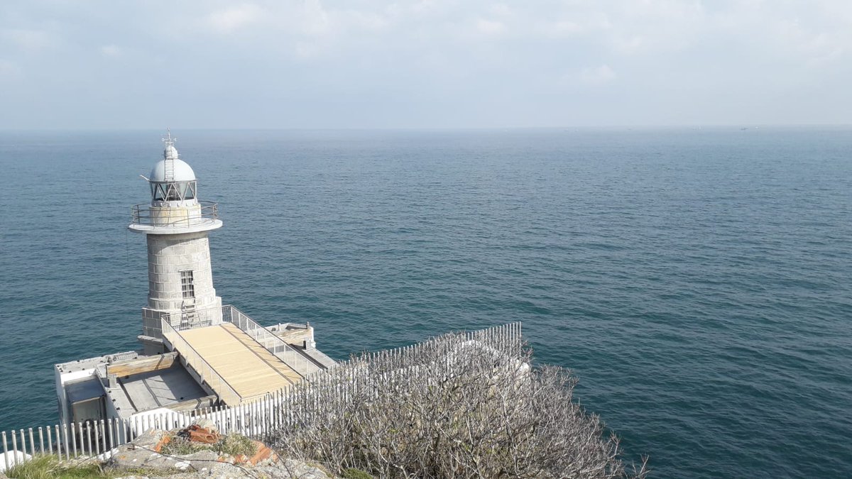 LekeitioTurismo's tweet photo. 🌼 Udaberri honetan sentitu 🌊 #itsasoagara Lekeition!
#Lekeitio ihesaldi baterako lekurik aproposena da. Familian, lagunekin, bikotean edota bakarka. Irla , GR-38 , portua , alde zaharra edo ekintzak
https://t.co/FWpbsRCCED https://t.co/0x5i52iiBC
