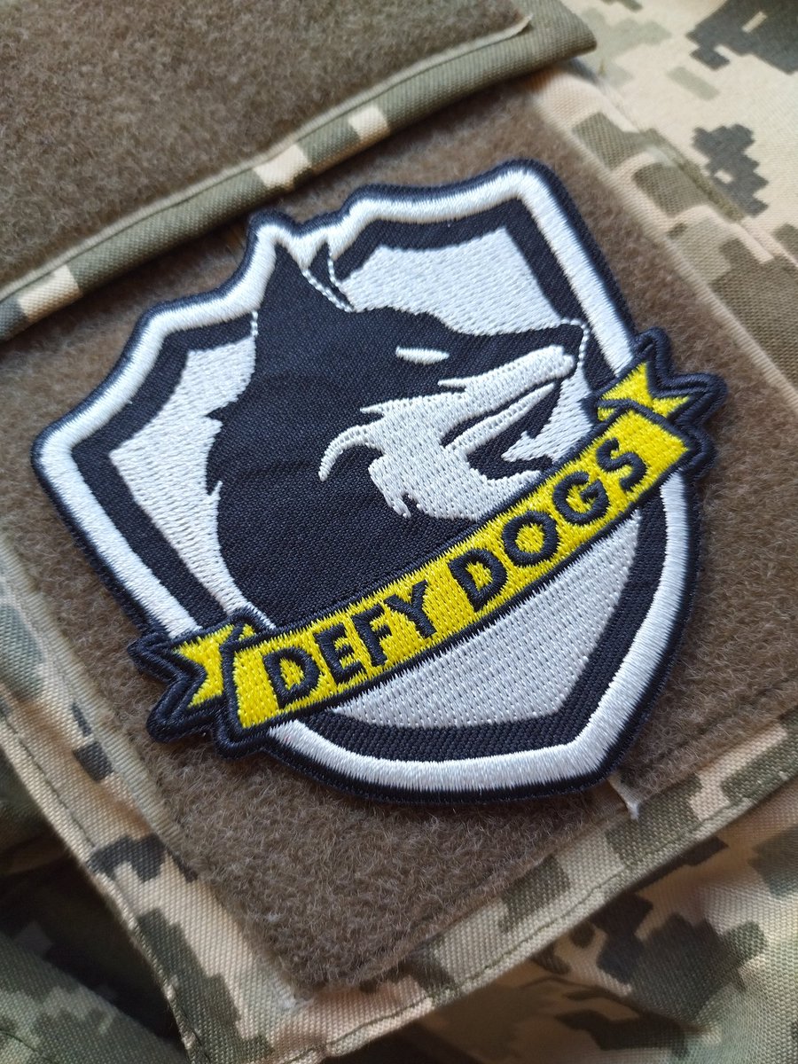 MaS4sH1's tweet photo. Patch of the day
Made by @FuryTomic
#girlsfrontline #defydogs #an94 #ak47 #ak12 #ak15 #rpk16 #snowwolf #silverfox #whitemastiff #taskforcedefy #waifu4laifu #airsoft #paintball #tacticool #tactical https://t.co/Rx1YBJe47X