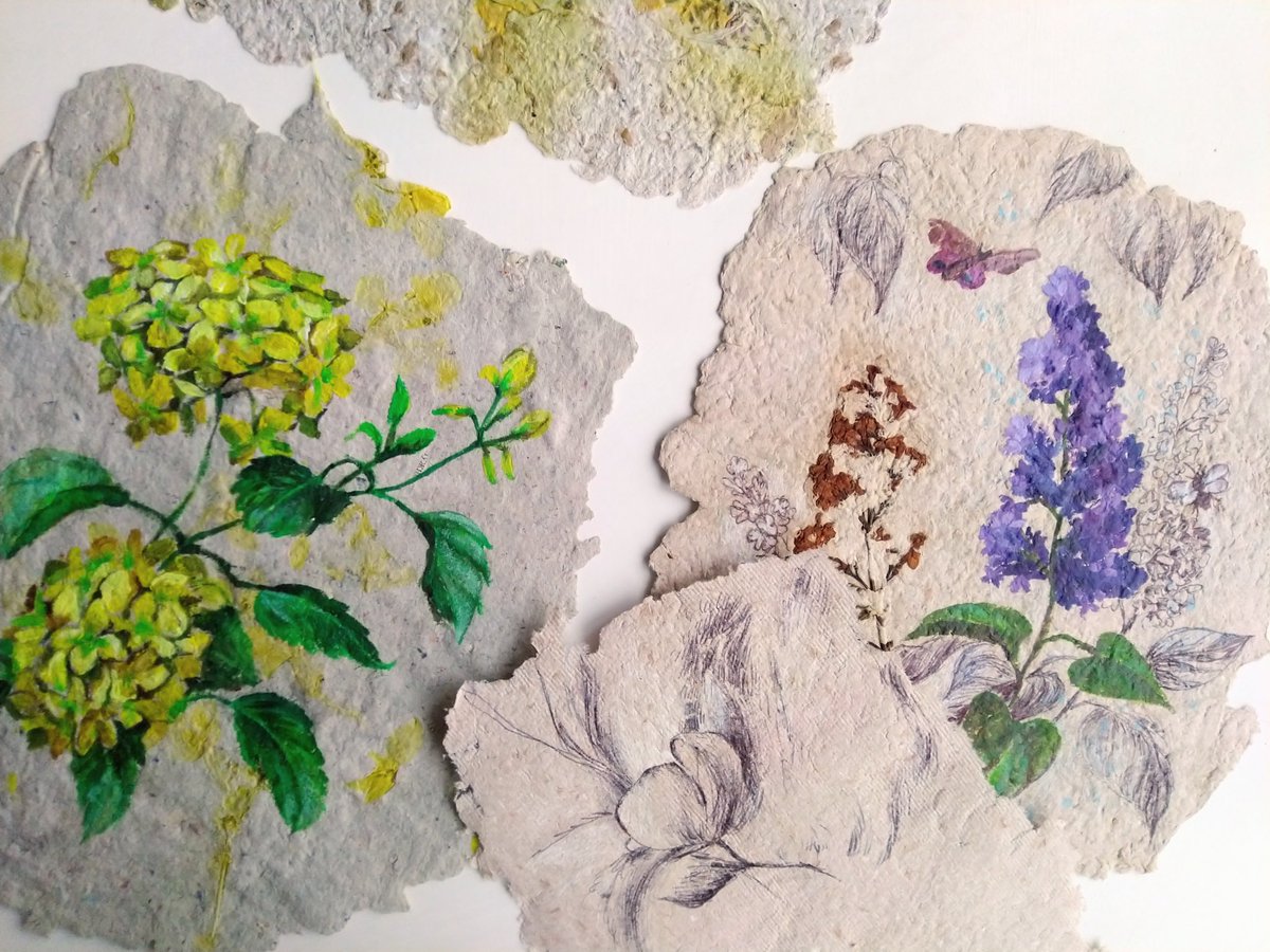 maria_artik's tweet photo. Gm. Yesterday I realized that my handmade paper is far from being rectangular. 😳 Therefore, you need to expand the overall composition in paper format 😰 Graphics came to the rescue. I think the combination might be interesting. #hendmade #art https://t.co/n0G2GnqU10