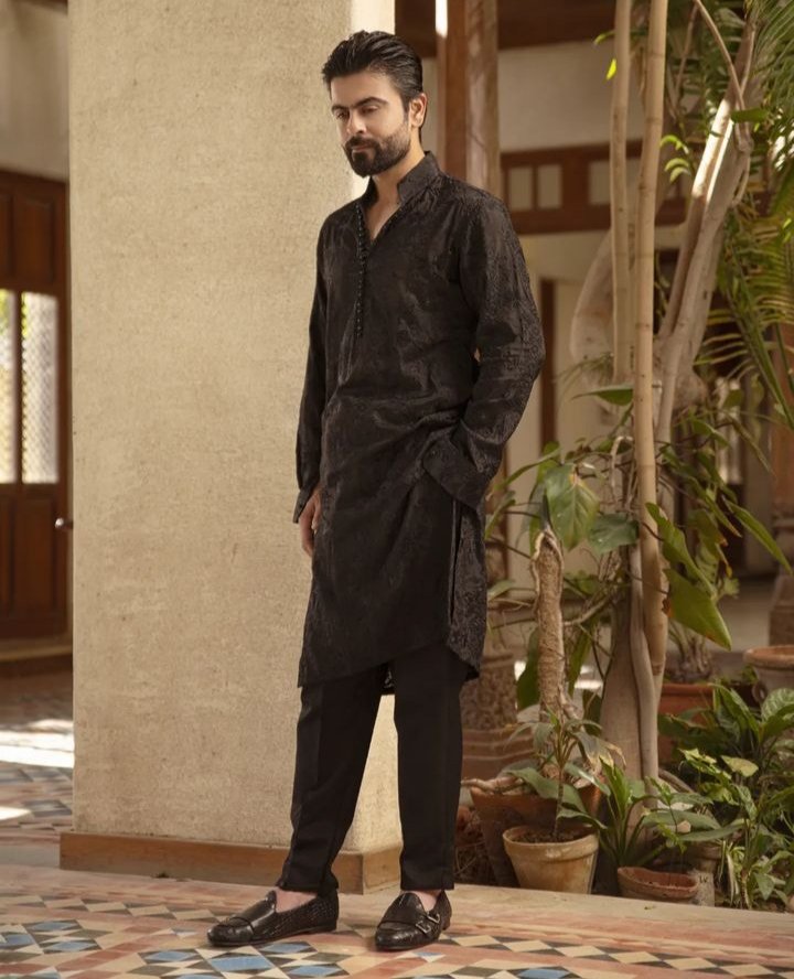 firdose69218397's tweet photo. @iamAhmadshahzad 
Meri Kayanath...........................#Ahmad
😍😍😍😍😍😍😍😍😍😍😍🥰🥰🥰🥰Love u to the earth core and more https://t.co/4SX38sAJcu
