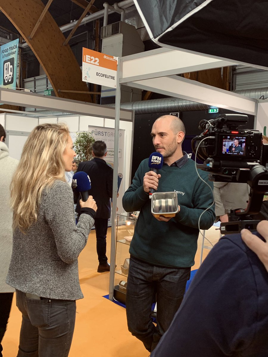 Hier <a href="/CyrielleHariel/">Cyrielle Hariel</a> s’intéressait aux barquettes consignées ! Itw a retrouver sur <a href="/bfmbusiness/">BFM Business</a> vendredi a 23h et en rediffusion ce week-end 🎤