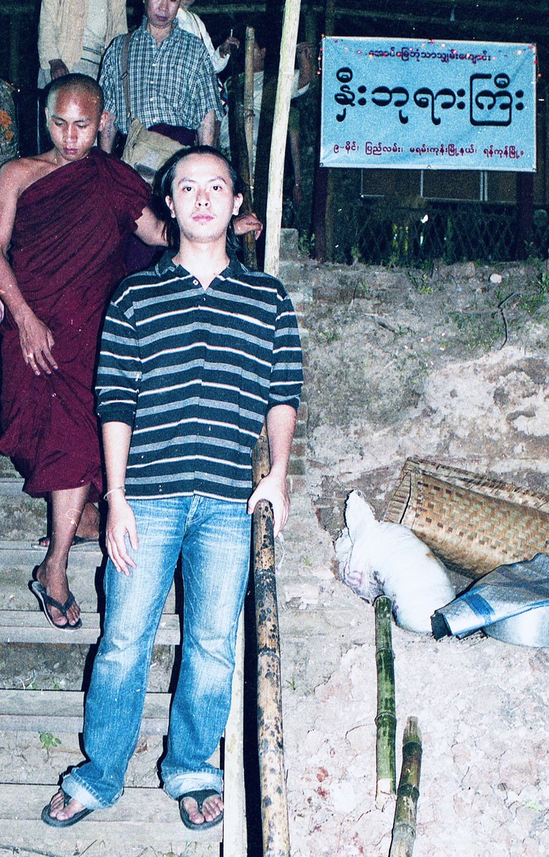 KhunNandaOo1's tweet photo. Throwback Thursday.. When I was in 20's #gayman #mmgay https://t.co/tpySVzBFzD
